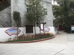 蜂窝板铺路面，坚固又耐用